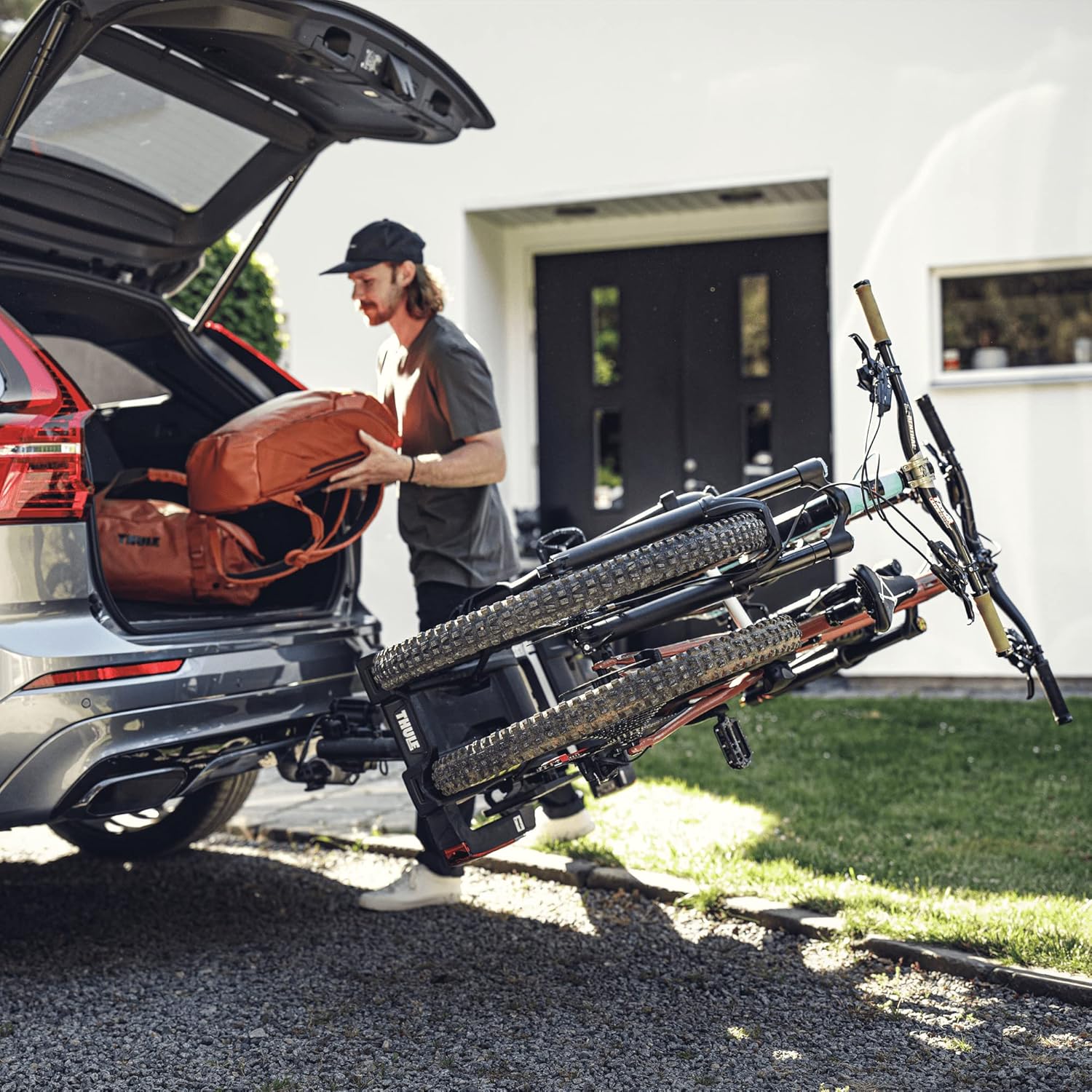 Thule EasyFold XT Bike Carrier with 2 Bikes Black/Aluminium Coupling